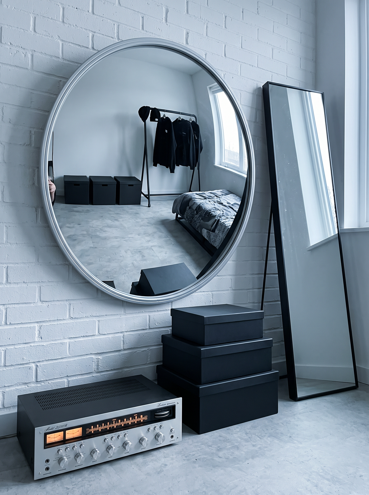 18 in Round Convex Mirror